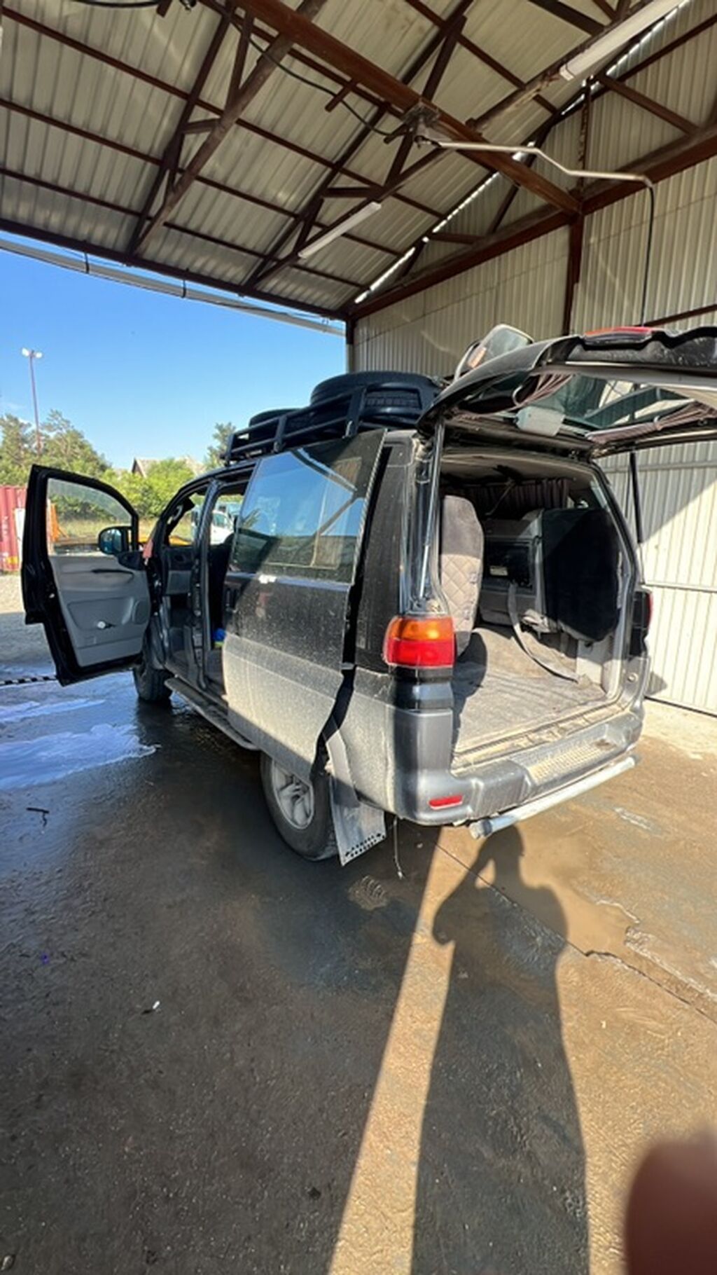 Mitsubishi Delica: 1997 г., 3 л, Автомат, Газ, Минивэн: фото 5
