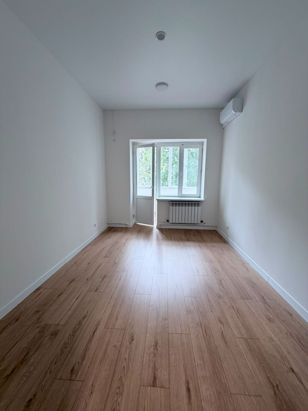 Аренда офисов, 80 м², В жилом комплексе, 1 линия, С отдельным входом, С отдельным сан узлом — фото 8