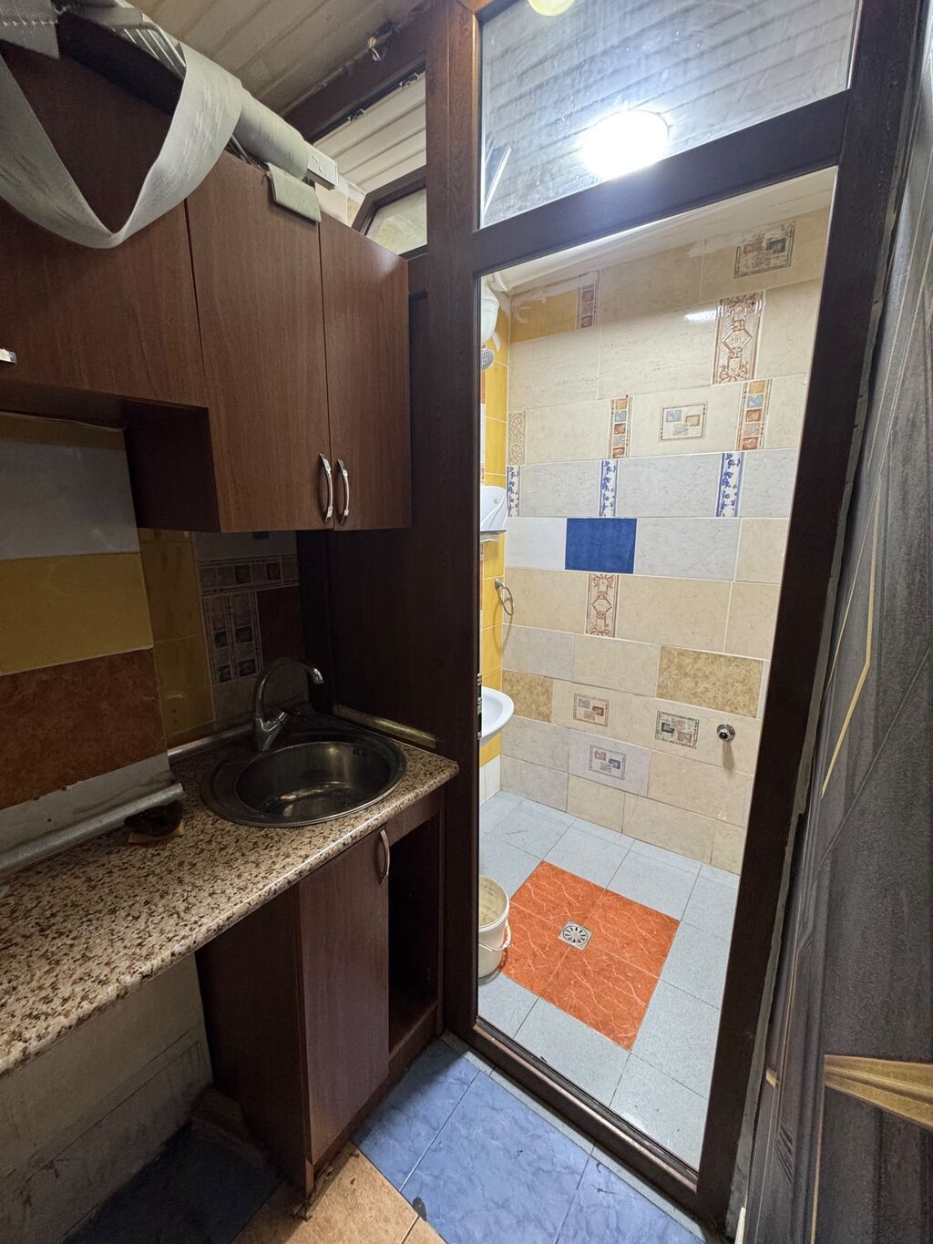 Bakı, 20-ci sahə, 2 otaqlı, Köhnə tikili, m. Sahil, 85 kv. m