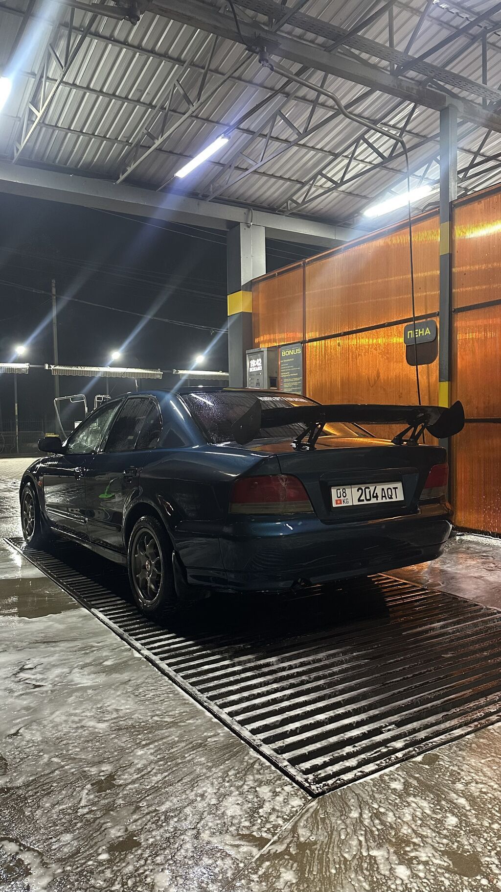 Mitsubishi Galant: 1999 г., 2 л, Механика, Бензин, Седан: фото 2