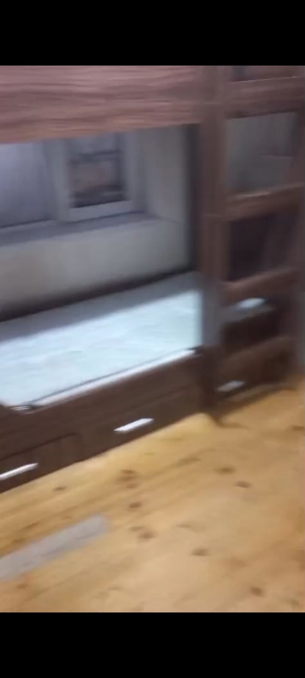 60 kv. m, 2 otaqlı, Kombi, Qaz, İşıq